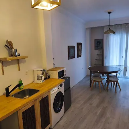 Luxury By The White Tower Апартаменты *