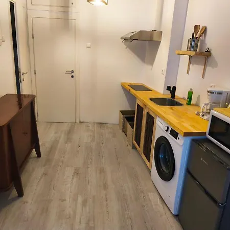 Luxury By The White Tower *