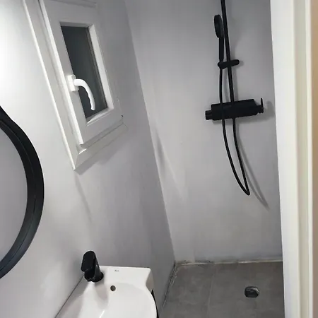 Luxury By The White Tower *